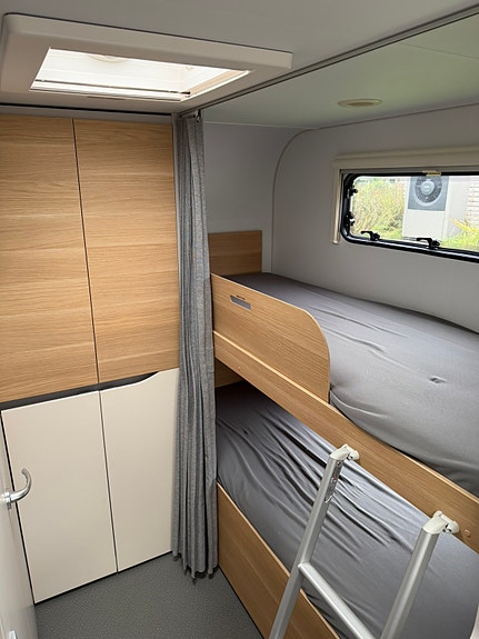 Adria Adora 573pt 12 of 20
