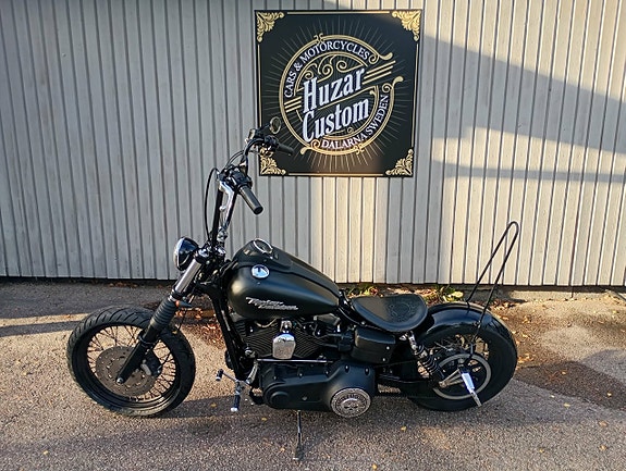 Harley-Davidson Street Bob Bobber FXDB 4 of 9
