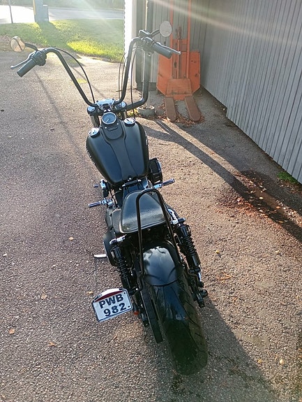 Harley-Davidson Street Bob Bobber FXDB 8 of 9
