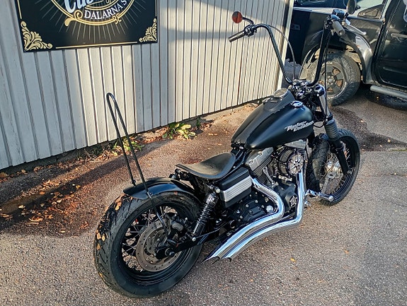 Harley-Davidson Street Bob Bobber FXDB 3 of 9