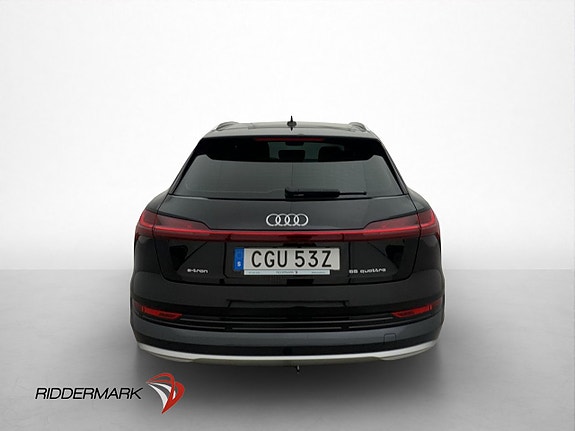 Audi e-tron 8 of 30