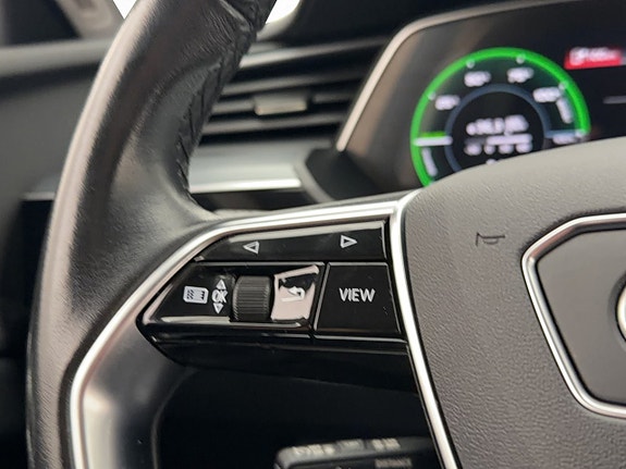 Audi e-tron 18 of 30