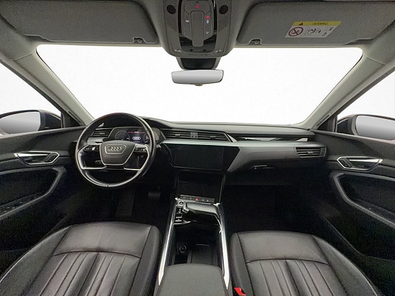 Audi e-tron 16 of 30