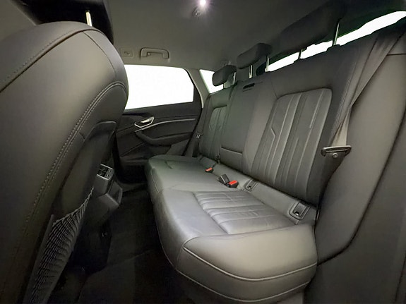 Audi e-tron 30 of 30