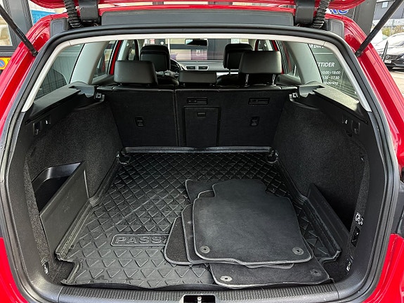 Volkswagen Passat Alltrack 22 of 22