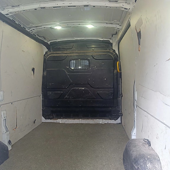 Ford Transit 21 of 24