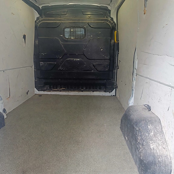 Ford Transit 19 of 24