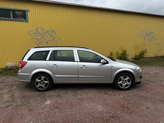 Opel Astra 5 of 6