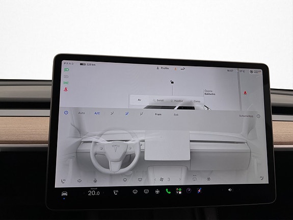 Tesla Model Y 25 of 30
