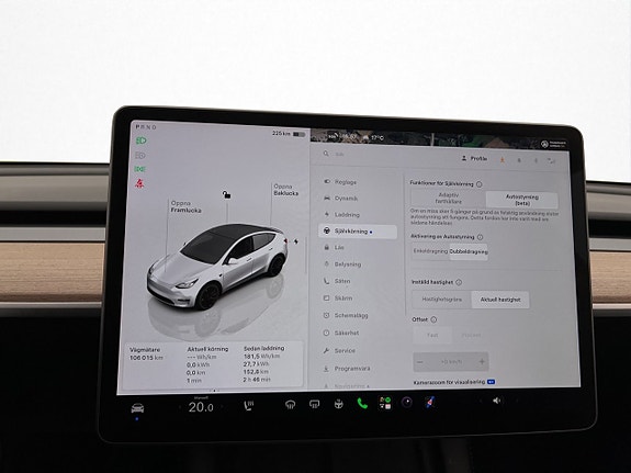 Tesla Model Y 27 of 30