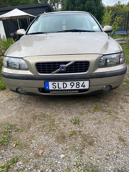 Volvo S60 4 of 9