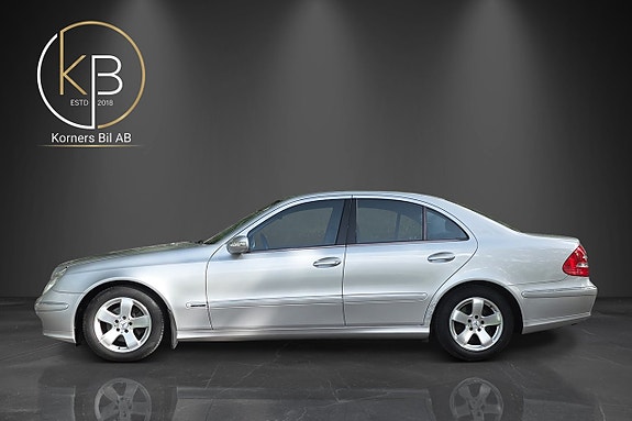 Mercedes-Benz E220 5 of 11