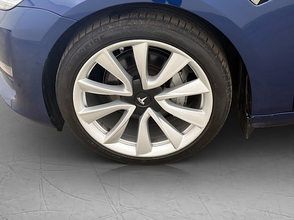 Tesla Model 3 29 of 30
