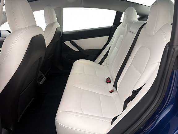 Tesla Model 3 15 of 30