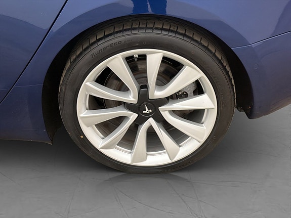 Tesla Model 3 30 of 30