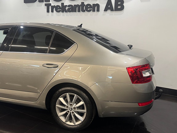 Skoda Octavia 5 of 11