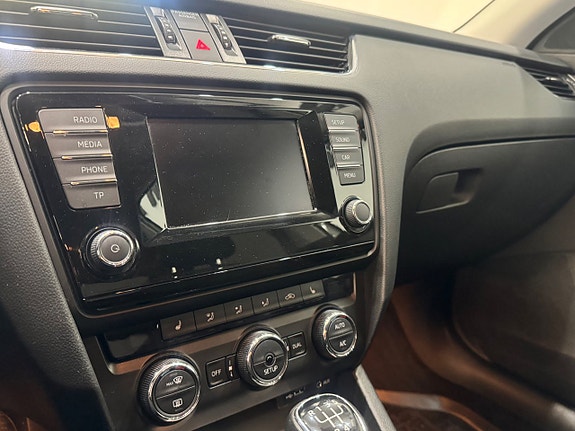 Skoda Octavia 9 of 11
