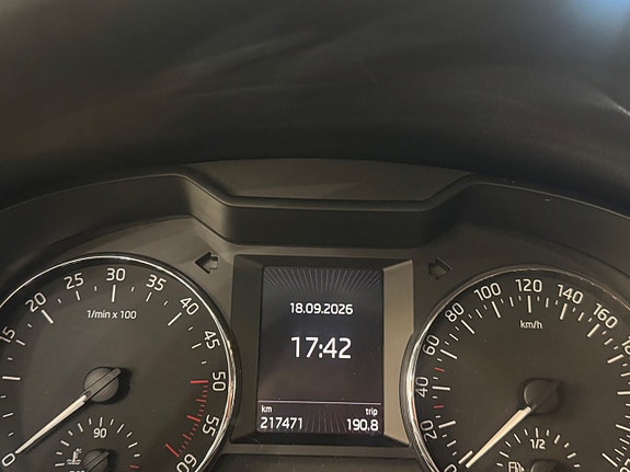 Skoda Octavia 8 of 11