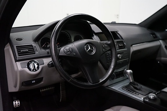 Mercedes-Benz C280 8 of 11