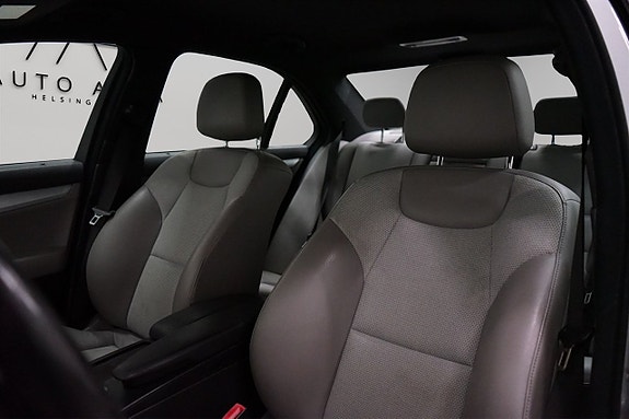 Mercedes-Benz C280 9 of 11