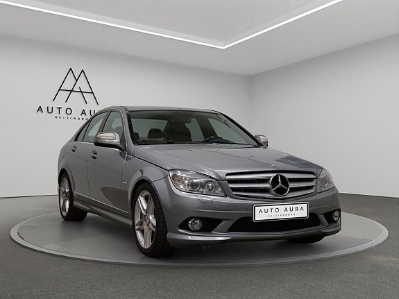 Mercedes-Benz C280 3 of 11