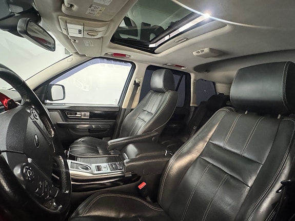 Land Rover Range Rover Sport 7 of 13