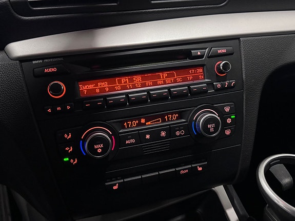 BMW 118d 15 of 17
