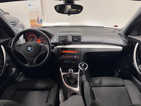 BMW 118d 10 of 17
