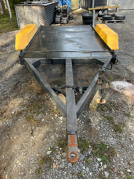 Maskintrailer 3 of 3