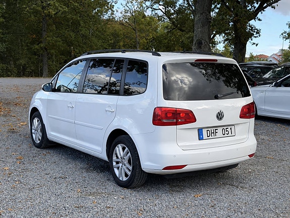Volkswagen Touran 3 of 24