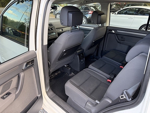 Volkswagen Touran 14 of 24