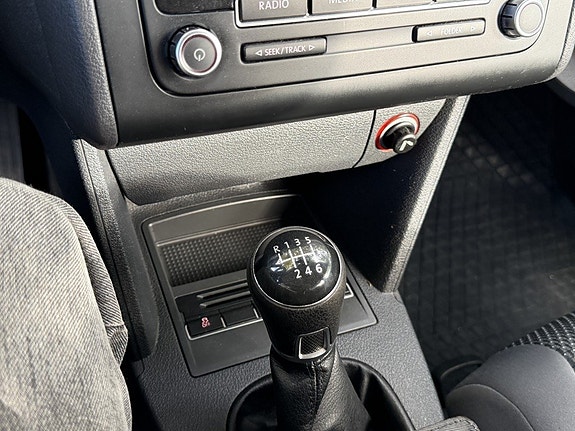 Volkswagen Touran 21 of 24