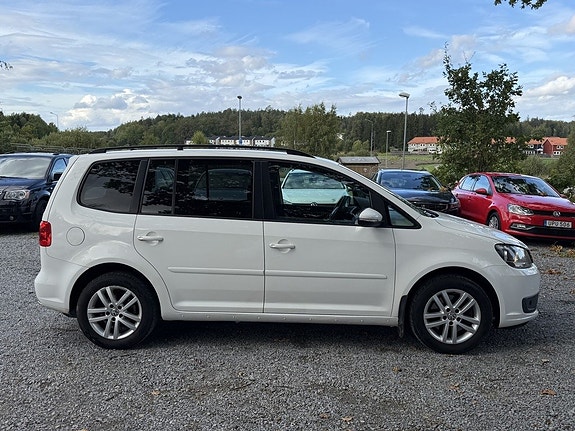 Volkswagen Touran 6 of 24