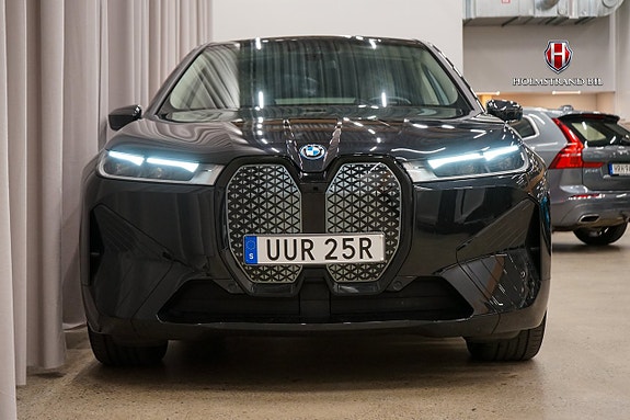 BMW iX 6 of 25