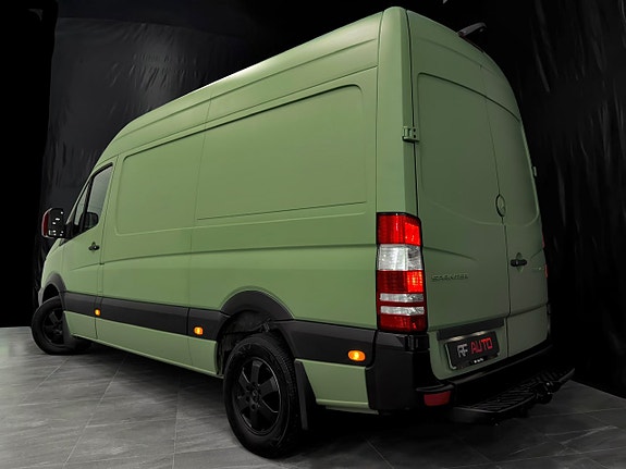 Mercedes-Benz Sprinter 319 16 of 30