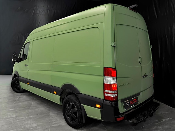 Mercedes-Benz Sprinter 319 15 of 30