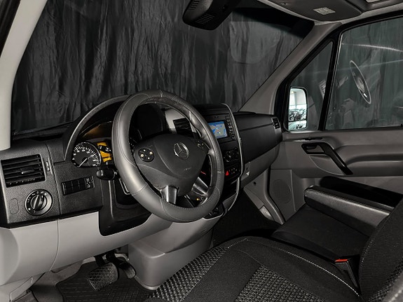 Mercedes-Benz Sprinter 319 22 of 30