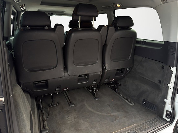 Mercedes-Benz Viano 16 of 18