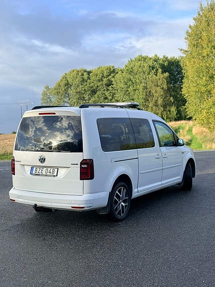 Volkswagen Caddy Maxi 3 of 9
