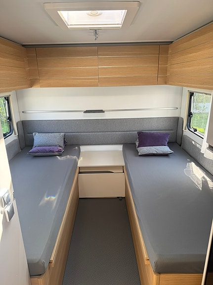 Adria Adora 613 ul 3 of 9