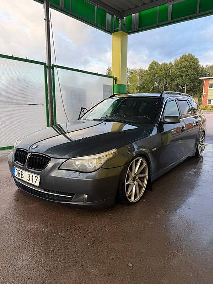 BMW 520d 3 of 10