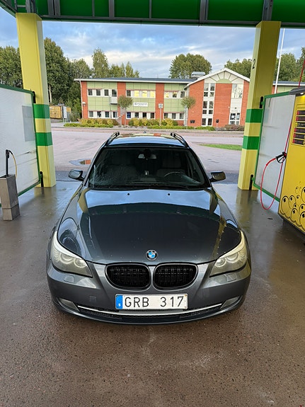 BMW 520d 4 of 10