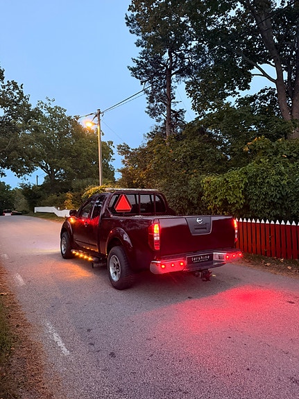 Nissan Navara 2 of 6