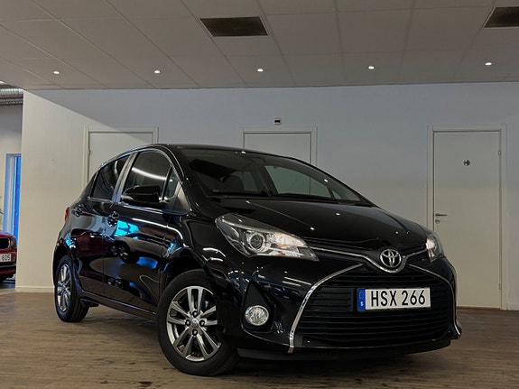 Toyota Yaris 6 of 24