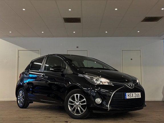 Toyota Yaris 5 of 24