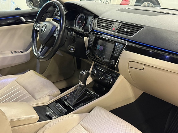Skoda Superb 15 of 25