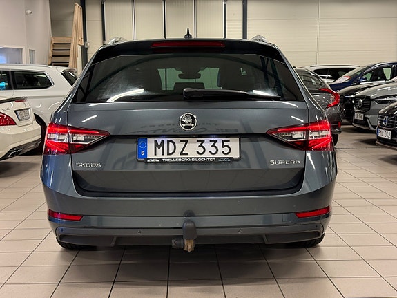 Skoda Superb 8 of 25