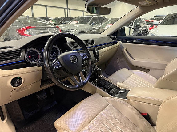 Skoda Superb 12 of 25