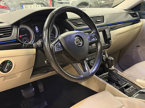 Skoda Superb 11 of 25