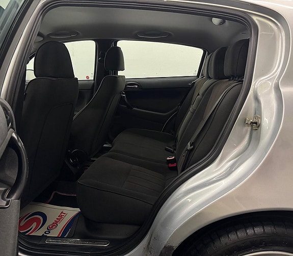 Alfa Romeo 147 18 of 18